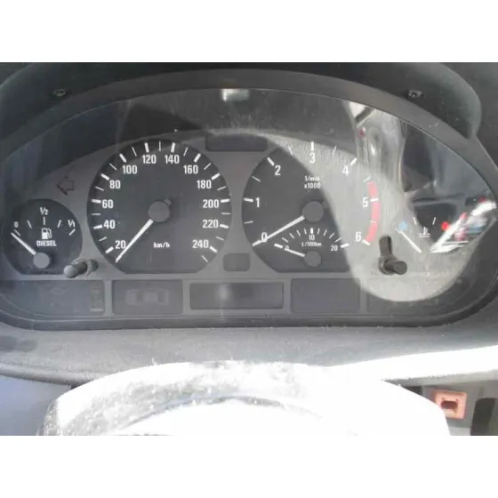 BMW SERIE 3 BERLINA (E46) '1999 320D PLATA