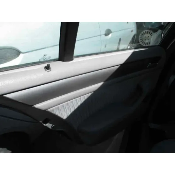 BMW SERIE 3 BERLINA (E46) '1999 320D PLATA