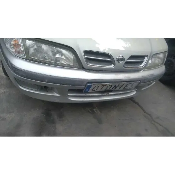 NISSAN PRIMERA BERLINA (P11) '1999 1.6 16V CAT PLATA