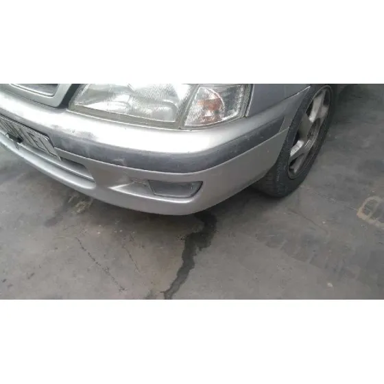 NISSAN PRIMERA BERLINA (P11) '1999 1.6 16V CAT PLATA