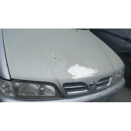 NISSAN PRIMERA BERLINA (P11) '1999 1.6 16V CAT PLATA