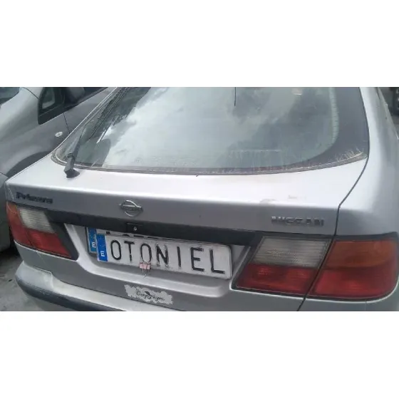 NISSAN PRIMERA BERLINA (P11) '1999 1.6 16V CAT PLATA