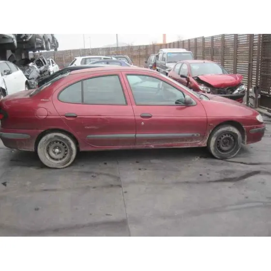 RENAULT MEGANE I CLASSIC (LA0) '1998 1.6 EUROPA GRANATE