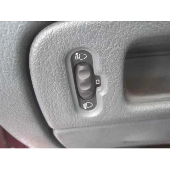 RENAULT MEGANE I CLASSIC (LA0) '1998 1.6 EUROPA GRANATE