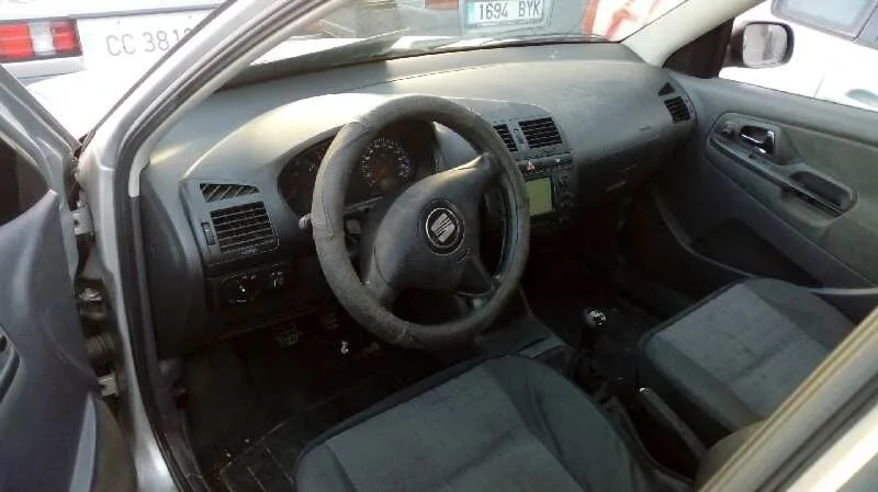 SEAT CORDOBA BERLINA (6K2) '1999 STELLA PLATA