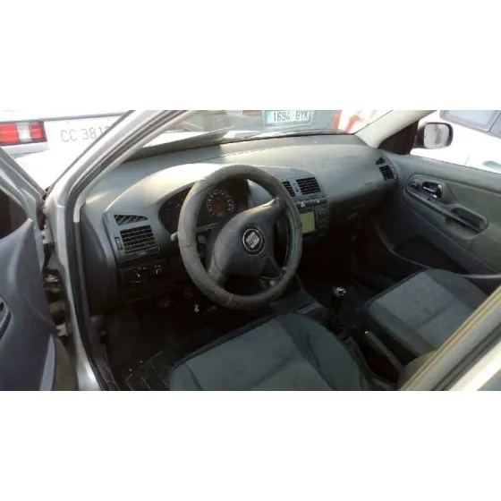 SEAT CORDOBA BERLINA (6K2) '1999 STELLA PLATA