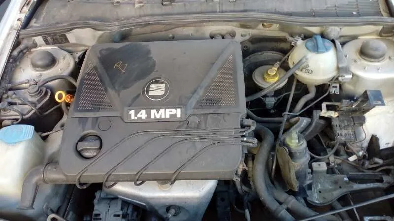 SEAT CORDOBA BERLINA (6K2) '1999 STELLA PLATA