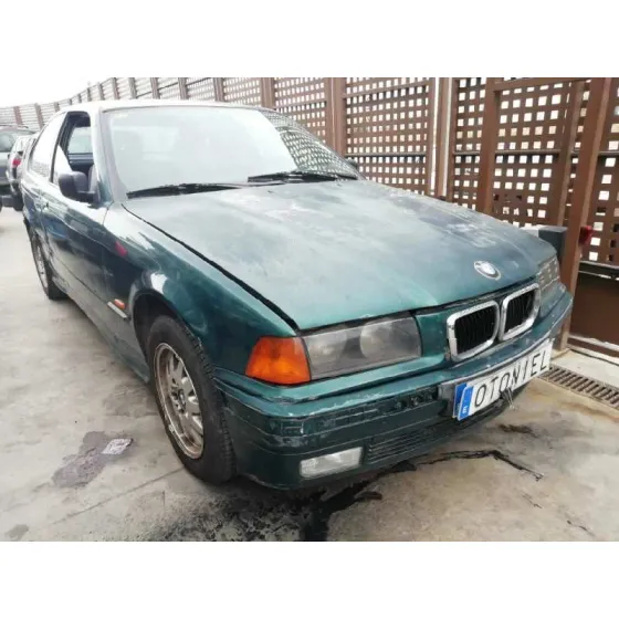 BMW SERIE 3 COMPACTO (E36) '1997 318TI VERDE BOTELLA