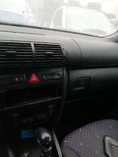 AUDI A3 (8L) '2000 1.8 20V TURBO NEGRO