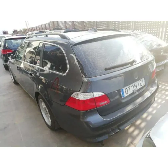 BMW SERIE 5 TOURING (E61) '2009 525D NEGRO