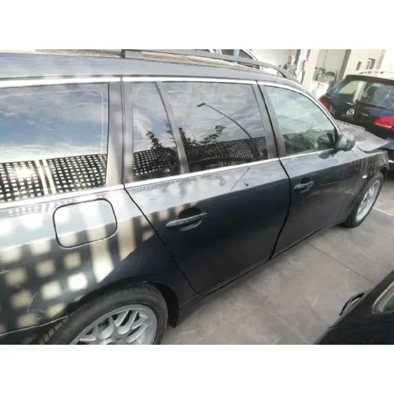 BMW SERIE 5 TOURING (E61) '2009 525D NEGRO