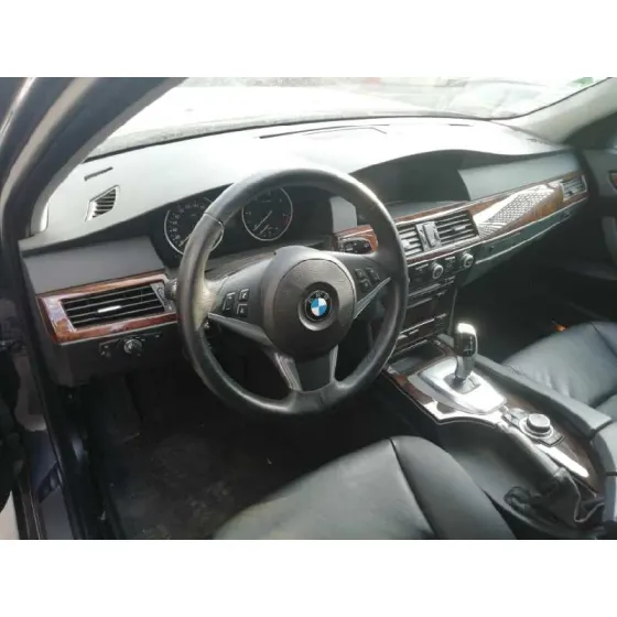 BMW SERIE 5 TOURING (E61) '2009 525D NEGRO