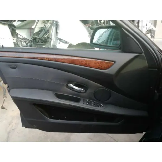 BMW SERIE 5 TOURING (E61) '2009 525D NEGRO