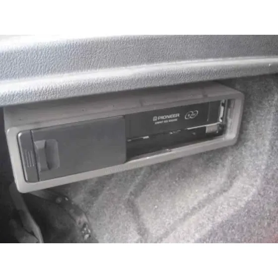 VOLKSWAGEN GOLF IV BERLINA (1J1) '1998 1.6 BLANCO