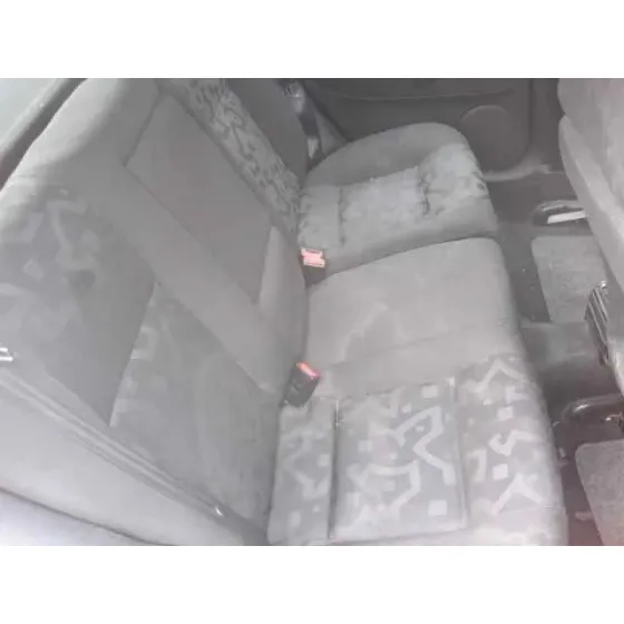 VOLKSWAGEN GOLF IV BERLINA (1J1) '1998 1.6 BLANCO