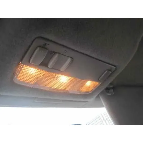 VOLKSWAGEN GOLF IV BERLINA (1J1) '1998 1.6 BLANCO