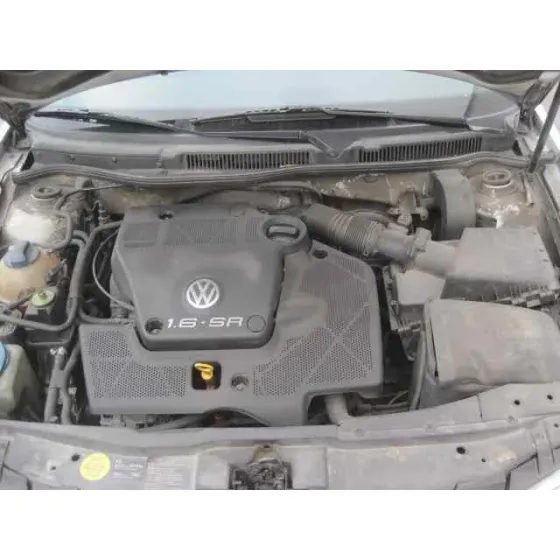 VOLKSWAGEN GOLF IV BERLINA (1J1) '1998 1.6 BLANCO