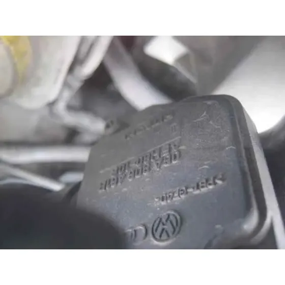 VOLKSWAGEN GOLF IV BERLINA (1J1) '1998 1.6 BLANCO