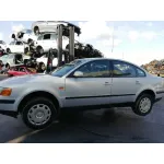 VOLKSWAGEN PASSAT BERLINA (3B2) VOLKSWAGEN PASSAT BERLINA (3B2) '1997 1.8 GRIS PLATA 1996