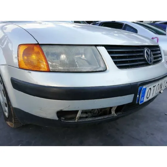 VOLKSWAGEN PASSAT BERLINA (3B2) '1997 1.8 GRIS PLATA