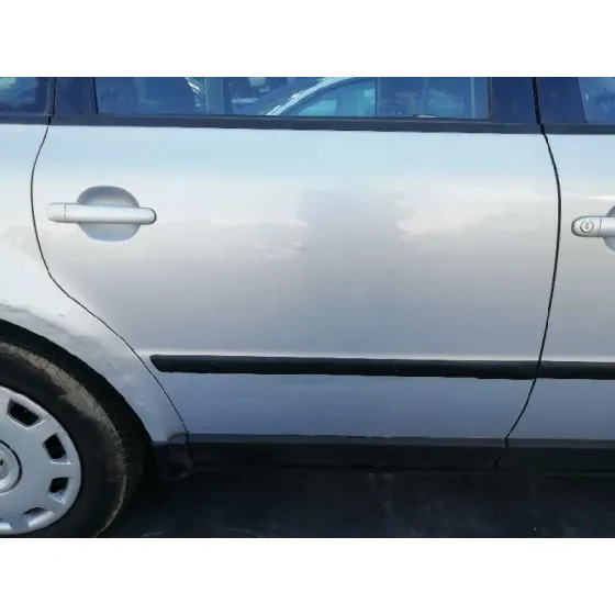 VOLKSWAGEN PASSAT BERLINA (3B2) '1997 1.8 GRIS PLATA
