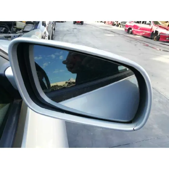 VOLKSWAGEN PASSAT BERLINA (3B2) '1997 1.8 GRIS PLATA