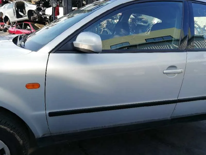 VOLKSWAGEN PASSAT BERLINA (3B2) '1997 1.8 GRIS PLATA