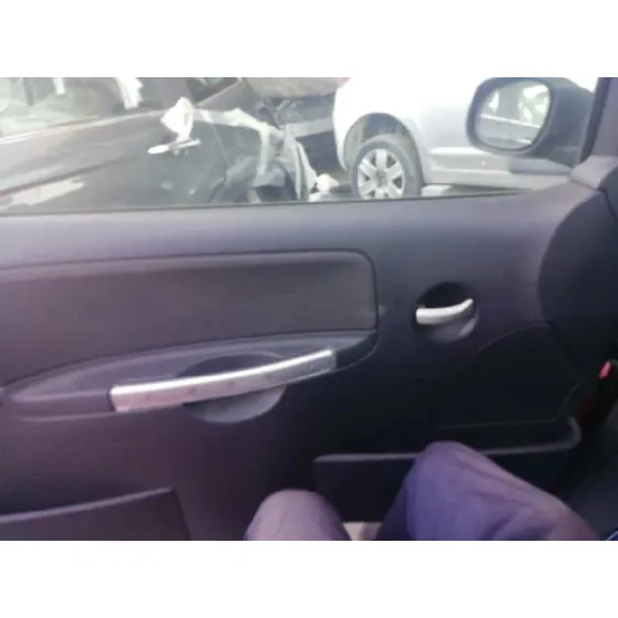 CITROEN C2 '2009 1.4 HDI ROJO