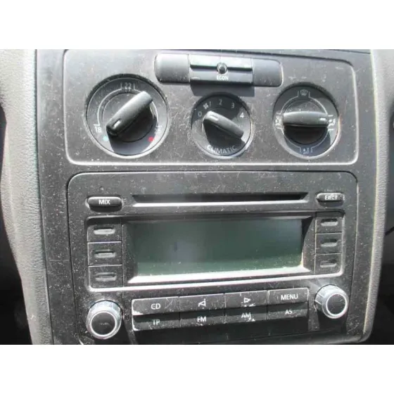 VOLKSWAGEN TOURAN (1T1) '2006 TRENDLINE NEGRO