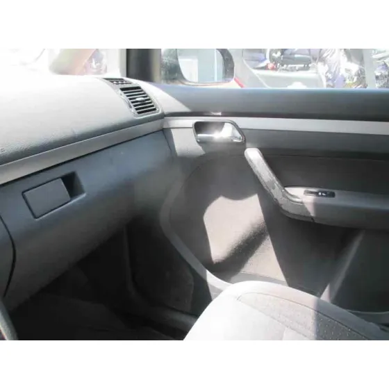 VOLKSWAGEN TOURAN (1T1) '2006 TRENDLINE NEGRO