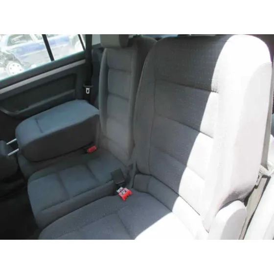 VOLKSWAGEN TOURAN (1T1) '2006 TRENDLINE NEGRO