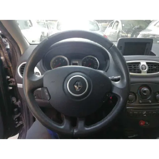 RENAULT CLIO III '2010 AUTHENTIQUE NEGRO