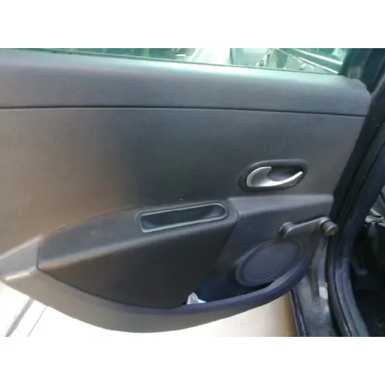 RENAULT CLIO III '2010 AUTHENTIQUE NEGRO
