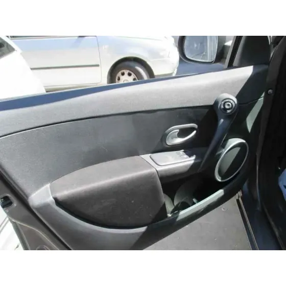 RENAULT CLIO III '2010 1.5 DCI DIESEL FAP GRIS
