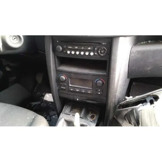 PEUGEOT 207 '2007 CONFORT BLANCO