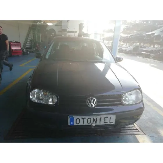VOLKSWAGEN GOLF IV BERLINA (1J1) '2001 BASICO AZUL