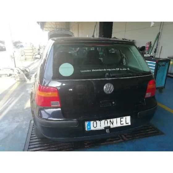 VOLKSWAGEN GOLF IV BERLINA (1J1) '2001 BASICO AZUL