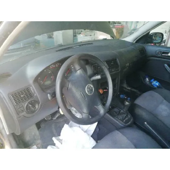 VOLKSWAGEN GOLF IV BERLINA (1J1) '2001 BASICO AZUL