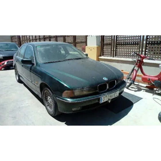 BMW SERIE 5 BERLINA (E39) '1998 2.8 24V CAT VERDE
