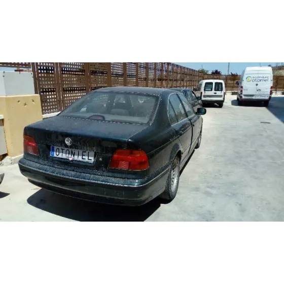 BMW SERIE 5 BERLINA (E39) '1998 2.8 24V CAT VERDE