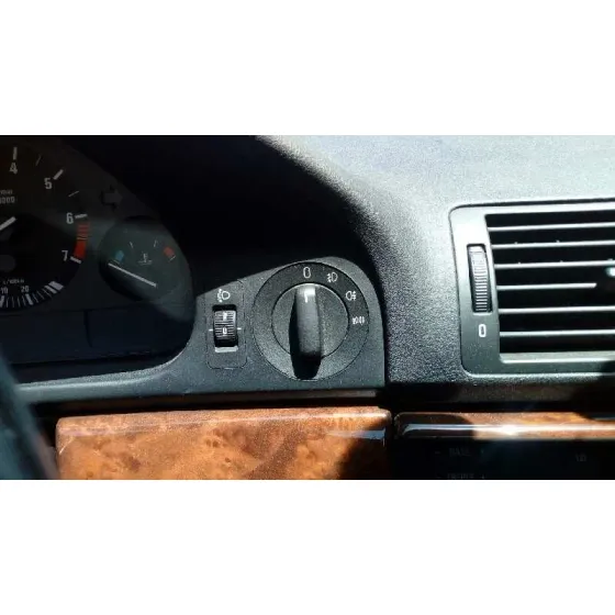 BMW SERIE 5 BERLINA (E39) '1998 2.8 24V CAT VERDE