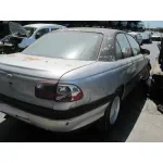 OPEL OMEGA B '1996 CD BERLINA GRIS