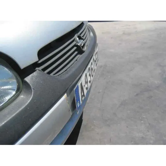 OPEL OMEGA B '1996 CD BERLINA GRIS
