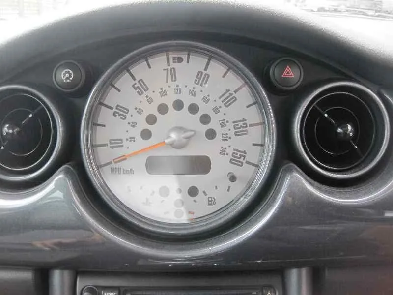 MINI MINI (R50,R53) '2001 * PLATA