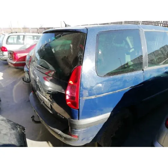 PEUGEOT 807 '2003 2.2 HDI FAP CAT (4HW) AZUL