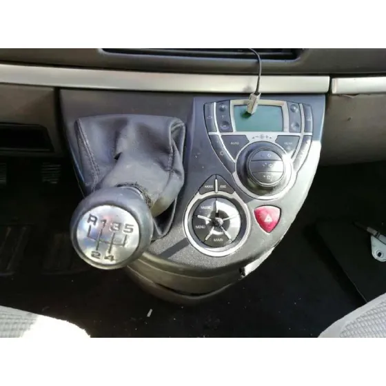 PEUGEOT 807 '2003 2.2 HDI FAP CAT (4HW) AZUL