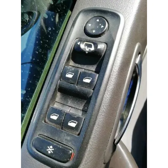 PEUGEOT 807 '2003 2.2 HDI FAP CAT (4HW) AZUL