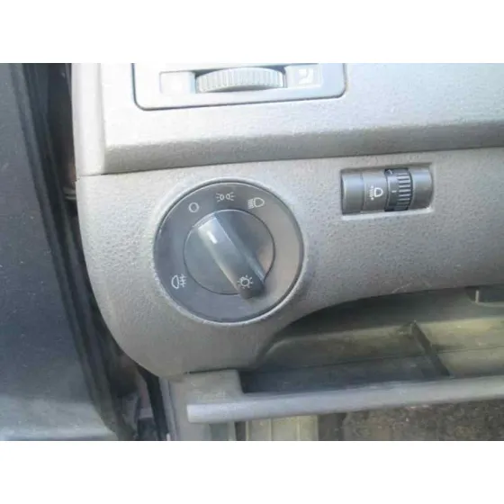 VOLKSWAGEN POLO (9N3) '2008 UNITED NEGRO