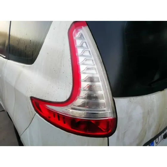 RENAULT SCENIC III '2011 1.5 DCI DIESEL FAP BLANCO