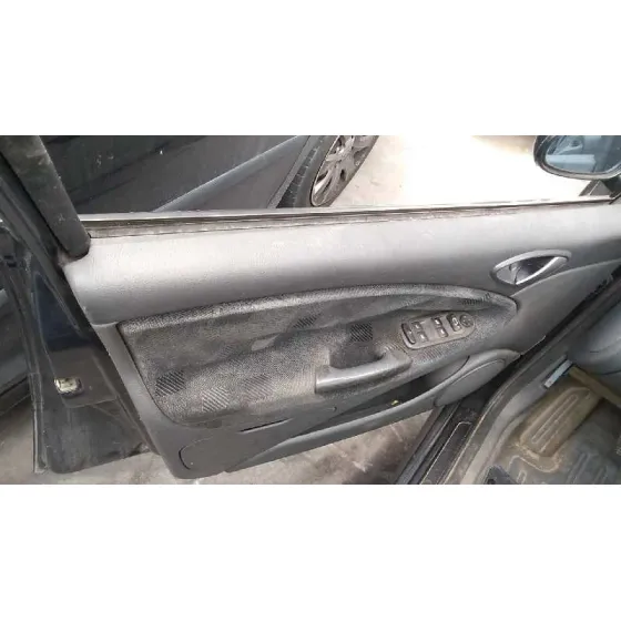 CITROEN C5 BERLINA '2001 2.0 HDI SX GRIS OSCURO